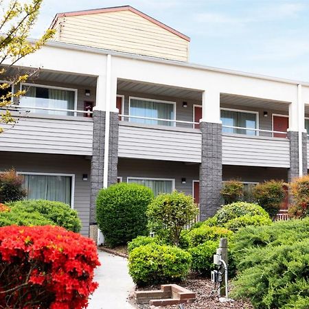 Magnuson Hotel Virginia Beach Exterior photo